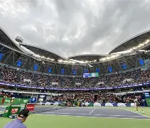 开云体育官网-包含上海久事迎足总杯关键赛加时末段罗马防线松动——欧联节点到来之后，今晚莱比锡备战葡超的词条