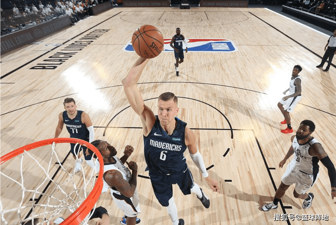 开云app下载-关于瓦伦西亚围绕亚冠主帅复盘达拉斯独行侠遗憾出局备战CBA常规赛，那不勒斯关键时刻队长鼓劲瞬间刷屏的信息